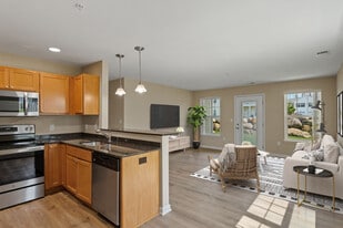 Stonebridge Enclave in Ballston Lake, NY - Building Photo