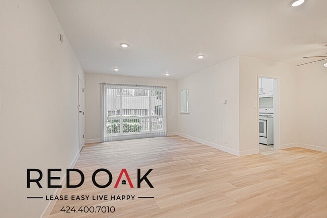 property at 922 Normandie Ave