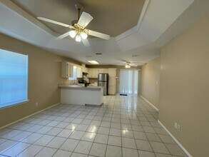6800 N 8th St, Unit Apartment D in McAllen, TX - Building Photo - Building Photo