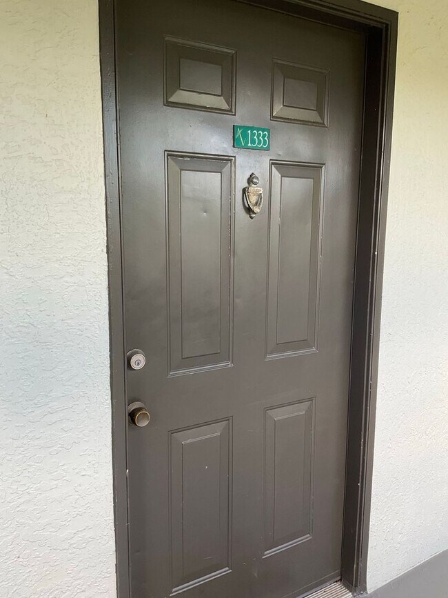 13815 Fairway Island Dr in Orlando, FL - Foto de edificio - Building Photo