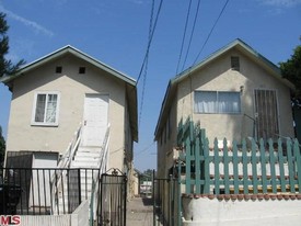 473-475 S Savannah St in Los Angeles, CA - Building Photo