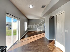 11832 Brenford Crest Dr in Riverview, FL - Building Photo - Building Photo
