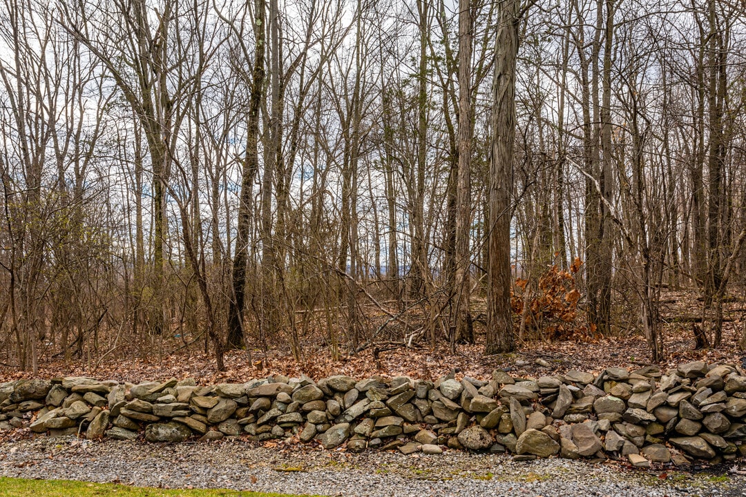 Patriot Bluff in New Windsor, NY - Building Photo