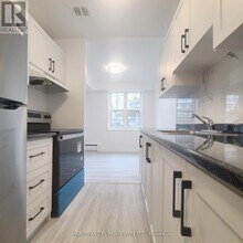 125 Shelborne Ave in Toronto, ON - Building Photo - Building Photo