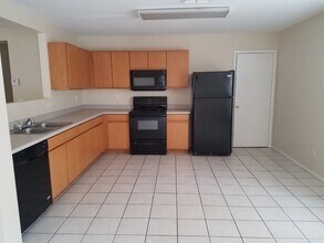 11796 W Dahlia Dr in El Mirage, AZ - Building Photo - Building Photo