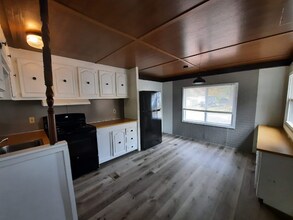 244 Alder St in Millinocket, ME - Building Photo - Building Photo