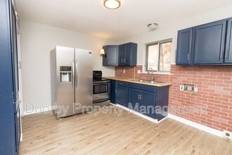 3600 Oakland Terrace in Red Bank, TN - Building Photo - Building Photo