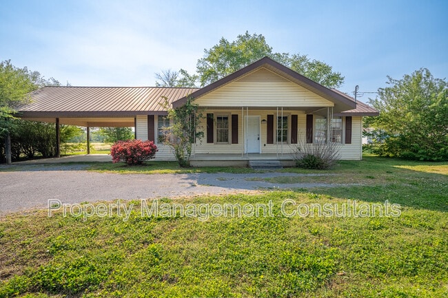 property at 2208 Old Gurley Pike