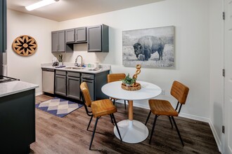 Sundance Apartments in Cheyenne, WY - Building Photo - Interior Photo