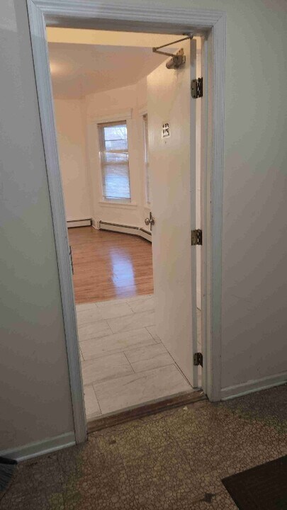 29 High St in West Orange, NJ - Building Photo