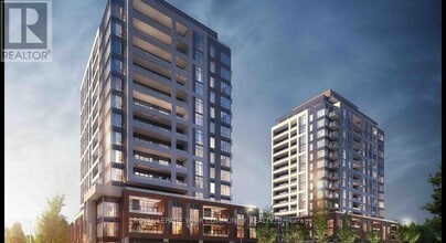 715 Davis Dr in Newmarket, ON - Building Photo - Building Photo