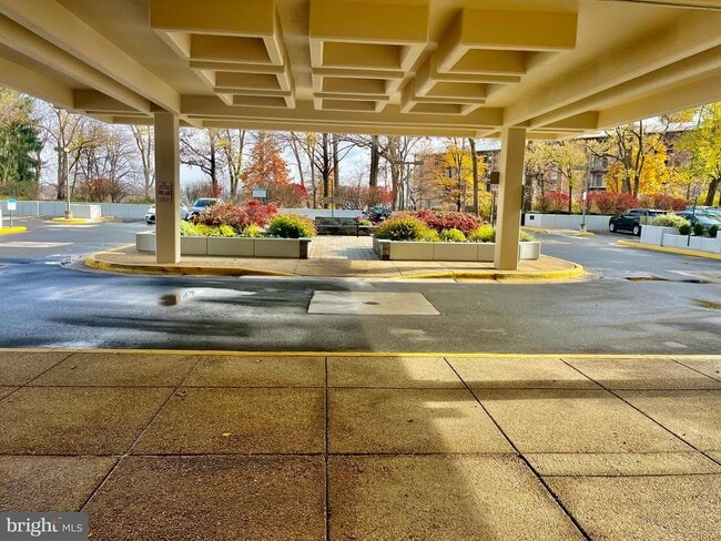 property at 1808 Old Meadow Rd