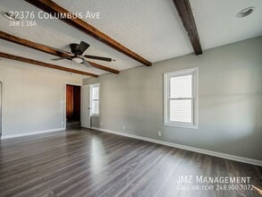 22376 Columbus Ave in Warren, MI - Building Photo - Building Photo