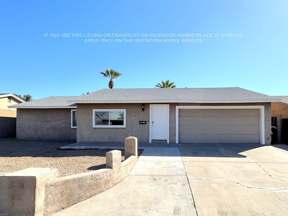 3807 N 84th Ln in Phoenix, AZ - Building Photo