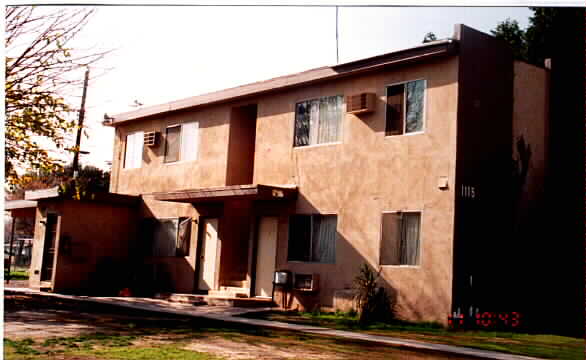 1115 Chestnut St in San Bernardino, CA - Foto de edificio