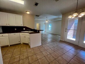 2403 87th St in Lubbock, TX - Building Photo - Building Photo