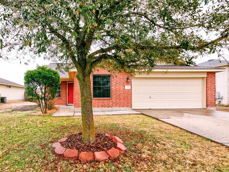 406 Saul St in Hutto, TX - Building Photo