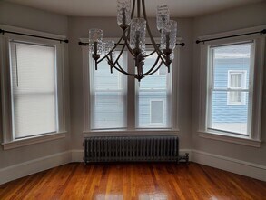 25 Kimberly Ave in Springfield, MA - Building Photo - Building Photo