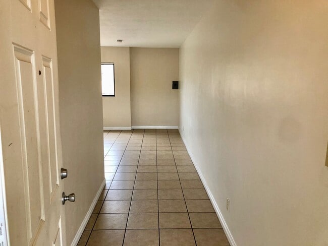 2015 Felspar St in San Diego, CA - Building Photo - Building Photo