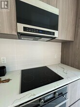 120 Broadway Ave in Toronto, ON - Building Photo - Building Photo