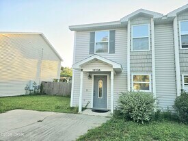 1913 Laurel Ave in Panama City, FL - Building Photo