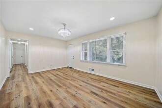 1467 Thompson Pl in Decatur, GA - Building Photo - Building Photo