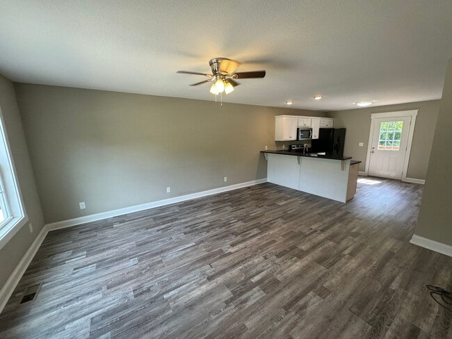 308 N Varnell Rd in Tunnel Hill, GA - Building Photo - Building Photo