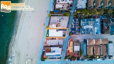 Mission Beach Bayfront Apartments in San Diego, CA - Foto de edificio - Building Photo