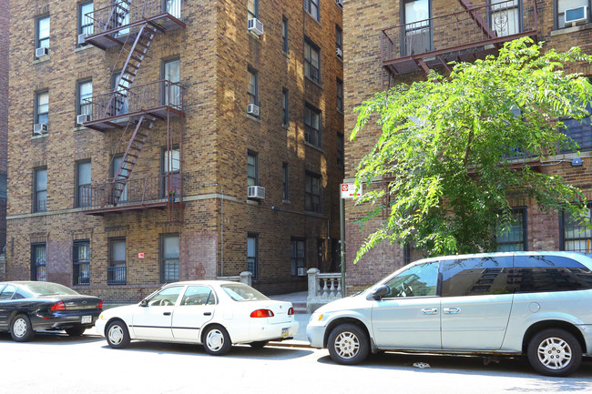 624 W 176th St in New York, NY - Building Photo - Building Photo