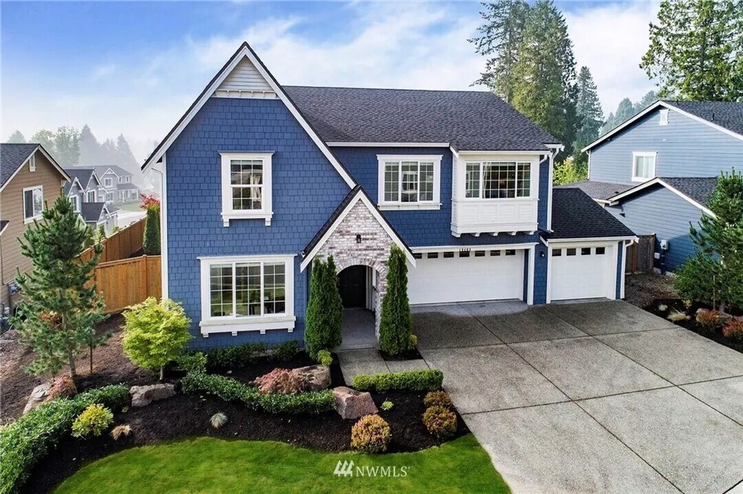 19403 109th Ct NE in Bothell, WA - Building Photo