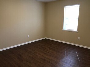 1113 White Oak Dr in Athens, GA - Foto de edificio - Building Photo