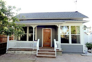 616 W De La Guerra St in Santa Barbara, CA - Building Photo