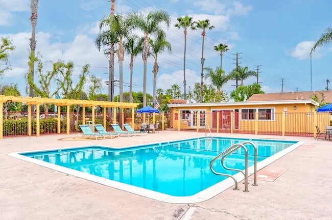 Ocean Park Apartments