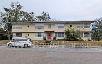 2951 Lydia St in Jacksonville, FL - Building Photo