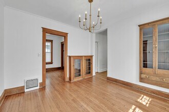 215 North Ave in Naperville, IL - Building Photo - Building Photo