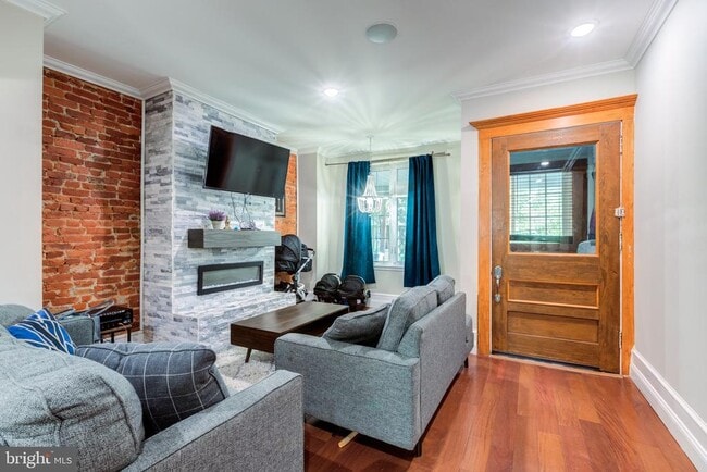 5022 Hazel Ave in Philadelphia, PA - Building Photo - Building Photo