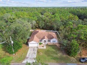 199 Pine St in Homosassa, FL - Building Photo - Building Photo