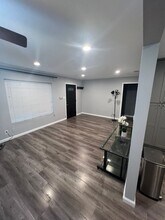 212 N Aladdin Dr in Anaheim, CA - Building Photo - Building Photo