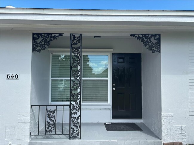 640 San Salvador Dr in Dunedin, FL - Building Photo - Building Photo