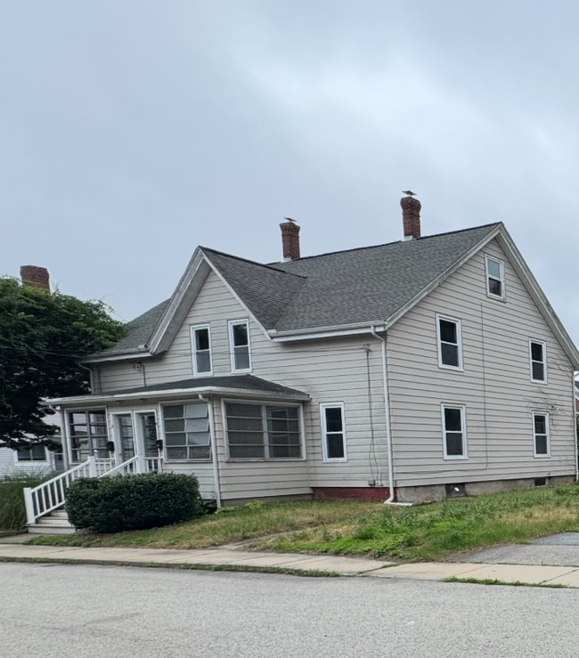 property at 2 Elmwood St