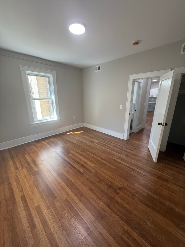 515 W 7th St