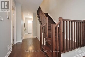 110 Lavatera St in Ottawa, ON - Building Photo - Building Photo