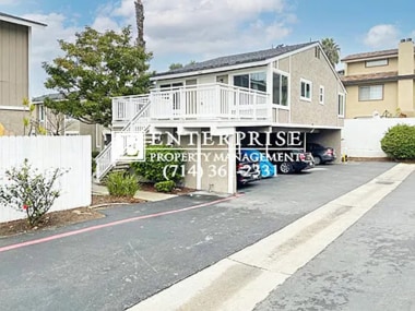 8467 Benjamin Dr in Huntington Beach, CA - Building Photo - Building Photo