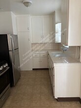 930 N 1st St in Alhambra, CA - Building Photo - Building Photo