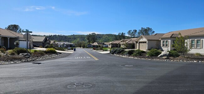 589 Paseo Verde Dr in Copperopolis, CA - Building Photo - Building Photo