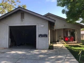 521 E Ivy St in Hanford, CA - Building Photo