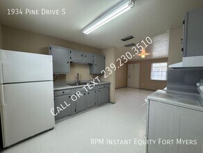 1934 N Pine Dr in Ft. Myers, FL - Building Photo - Building Photo