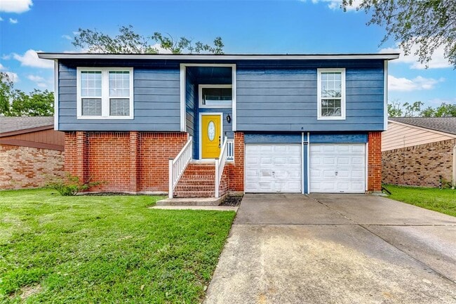 property at 471 El Toro Ln