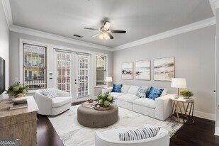 3621 Vinings Slope SE in Atlanta, GA - Building Photo