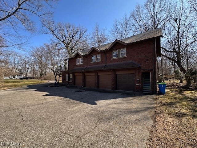 property at 12814 Lakeshore Blvd